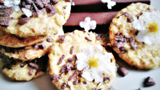 Biscuits chocolat blanc et flocons d'avoine