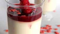 Verrines panna cotta fruitée