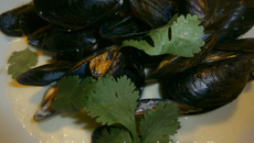Moules au lait de coco et safran