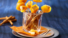 Sucettes d'abricots secs au foie gras