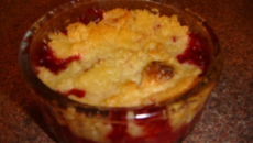 Crumble framboise chocolat blanc en cuillères