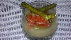 Verrines asperges et tartare de tomates