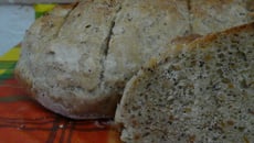 Pain maison aux graines