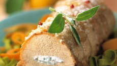 Rôti de porc farci à la sauge