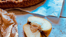 Tarte aux pommes et bigarreaux