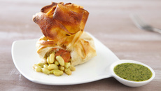 Croustillant de flageolet miel et cumin, jus de coriandre