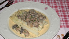 Asperges aux morilles