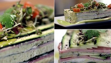 Petite terrine de courgette, jambon blanc et crème de mascarpone à la coriandre et aux graines de tournesol