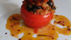 Tomates farcies du soleil, recette vegan