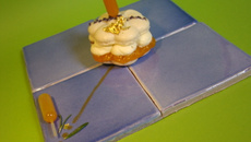 Fleur de macaron aux parfums d'été....abricot, romarin et lavande