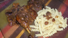 Cuisses de canettes aux fruits secs