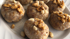 Bouchées de boudin blanc aux noisettes