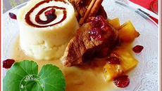 Épaule d'agneau, ananas et cranberries