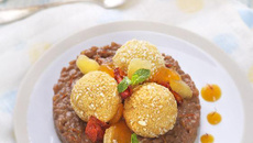 Cromesquis de kaki, riz au lait chocolaté