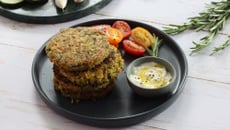 Galettes de quinoa aux courgettes