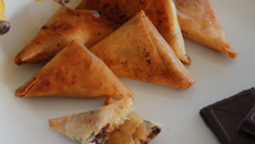 Samoussas au chocolat et à la banane