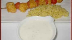 Brochettes de poulet tandoori et sauce au yaourt + riz complet au curcuma