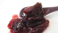 Confiture de cerises à l'amande amère