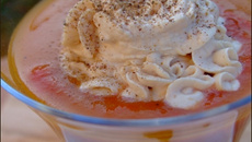 Velouté de potiron et poivrons rouges, chantilly de foie gras