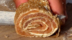 Blé noir roulé au saumon fumé