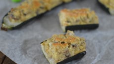 Courgettes farcies aux champignons et mayonnaise de Dijon Amora