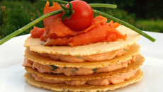 Millefeuille de mousse de saumon