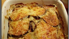 Gratiné d'aubergine, chèvre et tomates