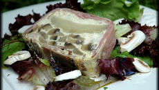 Terrine printanière au roquefort