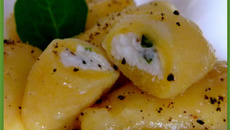 Gnocchis de pommes de terre au cœur fromagé