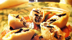 Conchiglioni farcis de foie de volaille et caillé de brebis