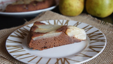 Gâteau ultra moelleux au chocolat, à la poire et au gingembre