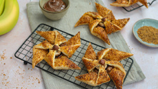 Hélices banane, pralin et pâte à tartiner