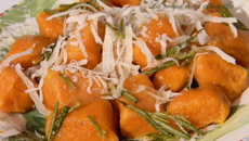 Gnocchi de butternut au beurre de romarin