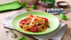 Spaghetti bio aubergines, thym et fromage de chèvre