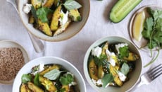 Salade de concombre de France au sésame et chèvre frais