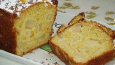Cake aux poires et écorces de clémentines confites