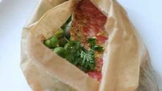 Papillotes de rouget aux légumes croquants & soupçon de rouille