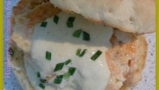 Hamburger de saumon frais & sauce moutarde