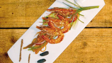 Crevettes tigrée à la Tonka et au Voatsiperifery