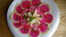 Carpaccio de légumes racines et poires