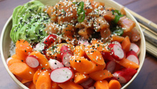 Poke bowl au saumon