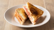 Croque-monsieur parisien