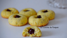 Biscuits aux graines de pavot garnis de ganache choco