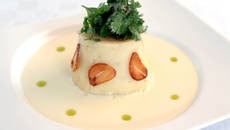 Brandade de cabillaud à l'ail blanc de Lomagne et jus végétal crème à l'ail