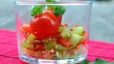 Méli-mélo de saumon fumé aux noisettes