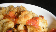 Crumble de tomates aux herbes