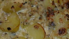 Gratin de pommes de terre au roquefort classique