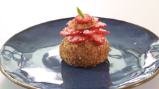 Bouton de rose (Chou croustillant riz au lait, coco et fraise)