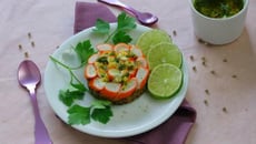 Tartare tiède de bâtonnets Saveur Coraya aux lentilles et vinaigrette au persil