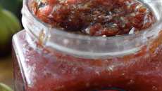 Confiture de fraises et de figues